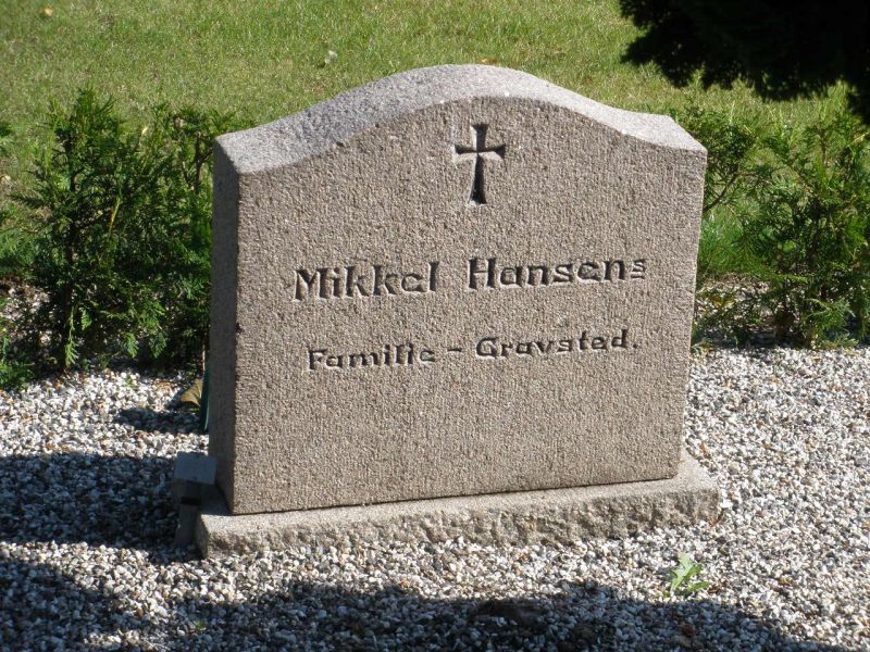 Mikkel Hansen's familiegravsted.JPG